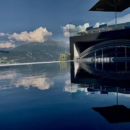 Alpine Retreat 1 Urgen