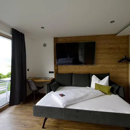 Διαμέρισμα Alpine Retreat Urgen